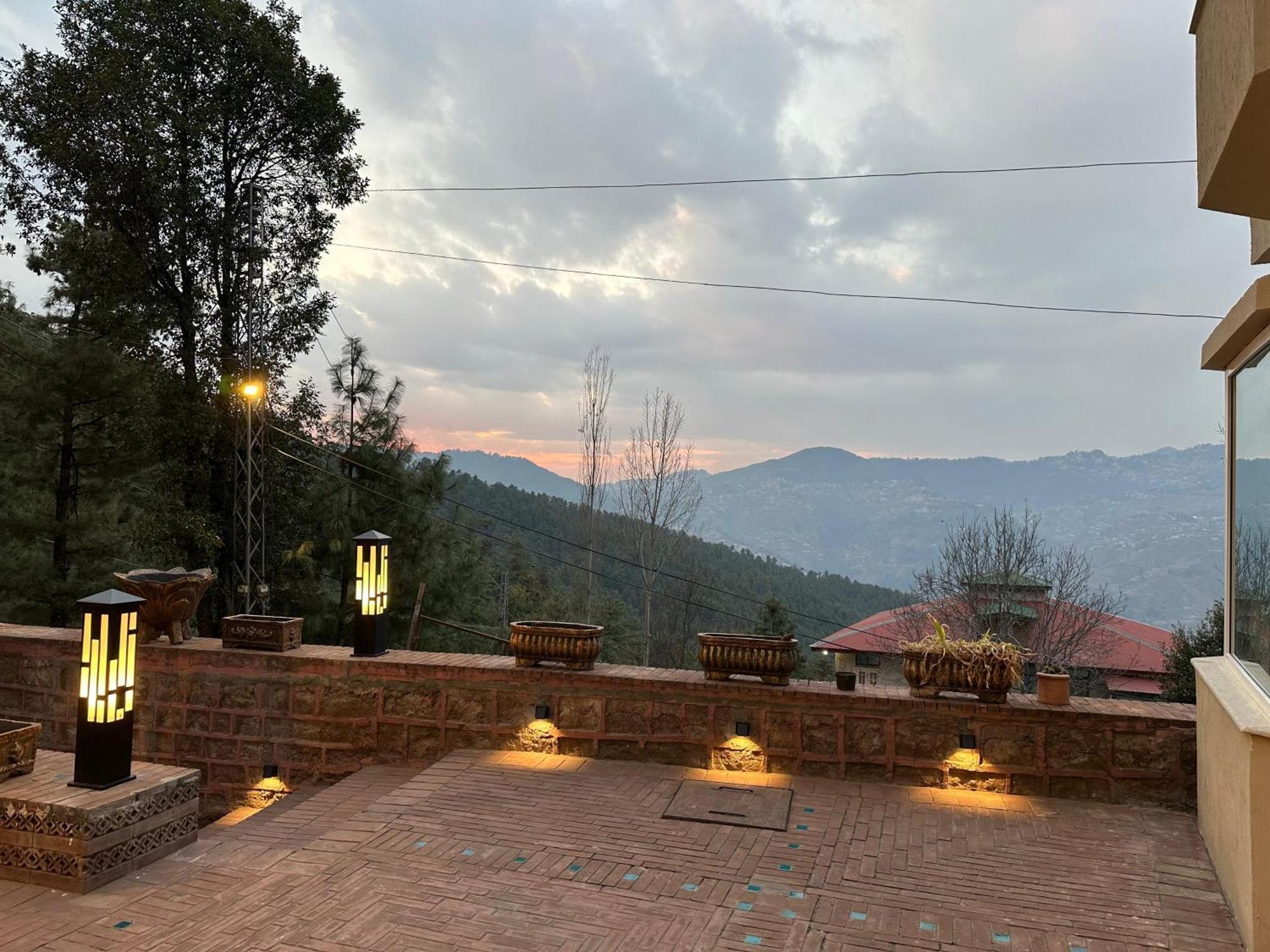 Sarah'S Lodge เมอร์รี ภายนอก รูปภาพ